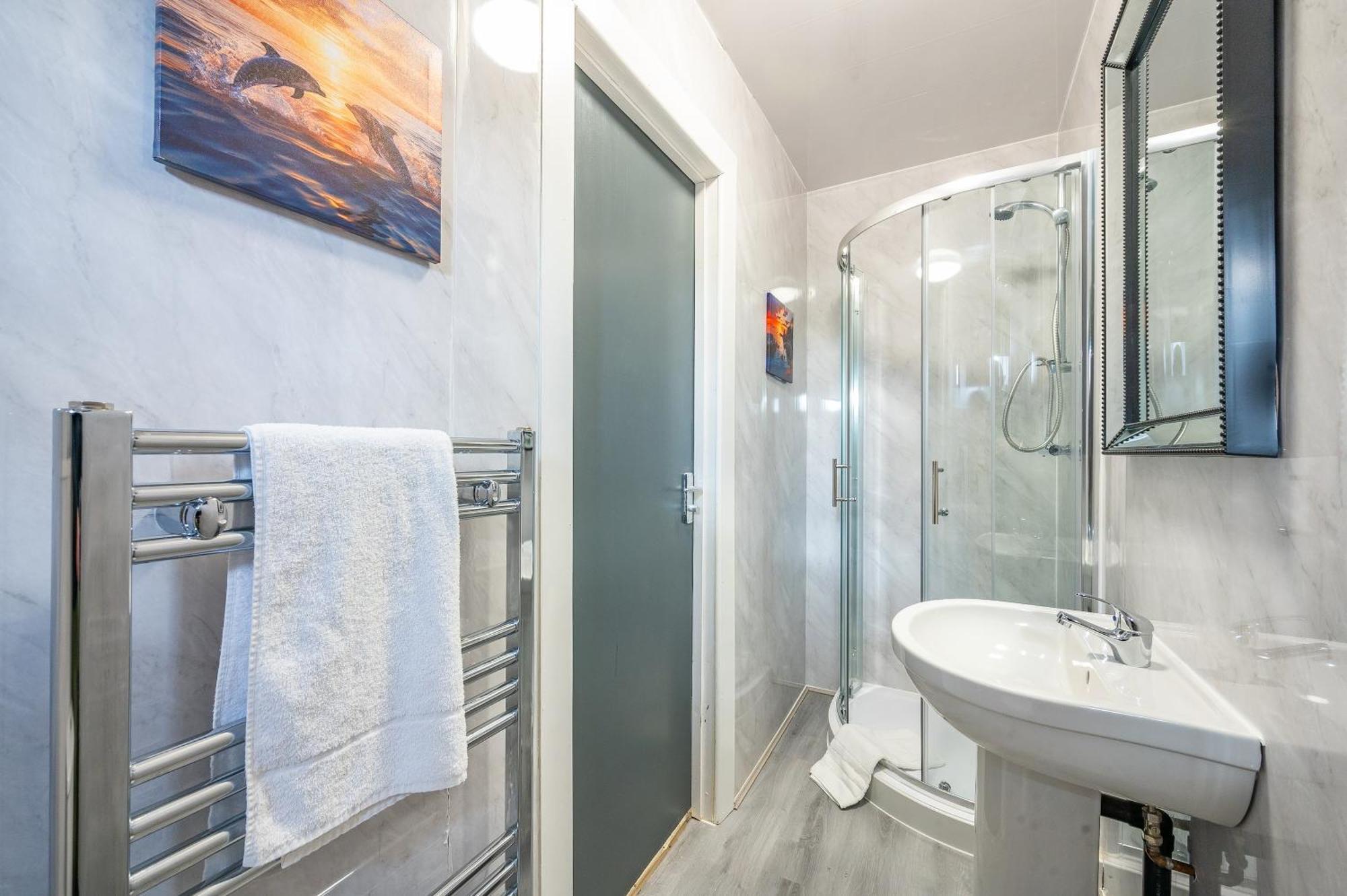 *Rc246*For Your Relaxed & Cosy Stay + Free Parking Leeds  Eksteriør bilde
